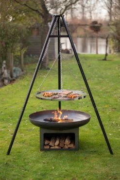 RedFire Terrashaard Vuurschaal Fire Pit Juva Industrial 80 Cm -Tuin Decoratie 81024 Lifestyle 02 Large