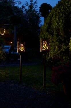 Luxform Batterij Cilinder Vlam Fakkel 8 Luxform Batterij Cilinder Vlam Fakkel -Tuin Decoratie 8719099281970 N2 LR