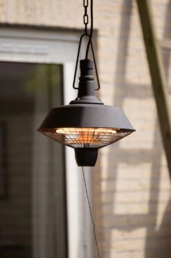 Sunred Terrasverwarmer Heater Indus Hanging 2100 13 Sunred Terrasverwarmer Heater Indus Hanging 2100 -Tuin Decoratie RSH16 Lifestyle 02 Large